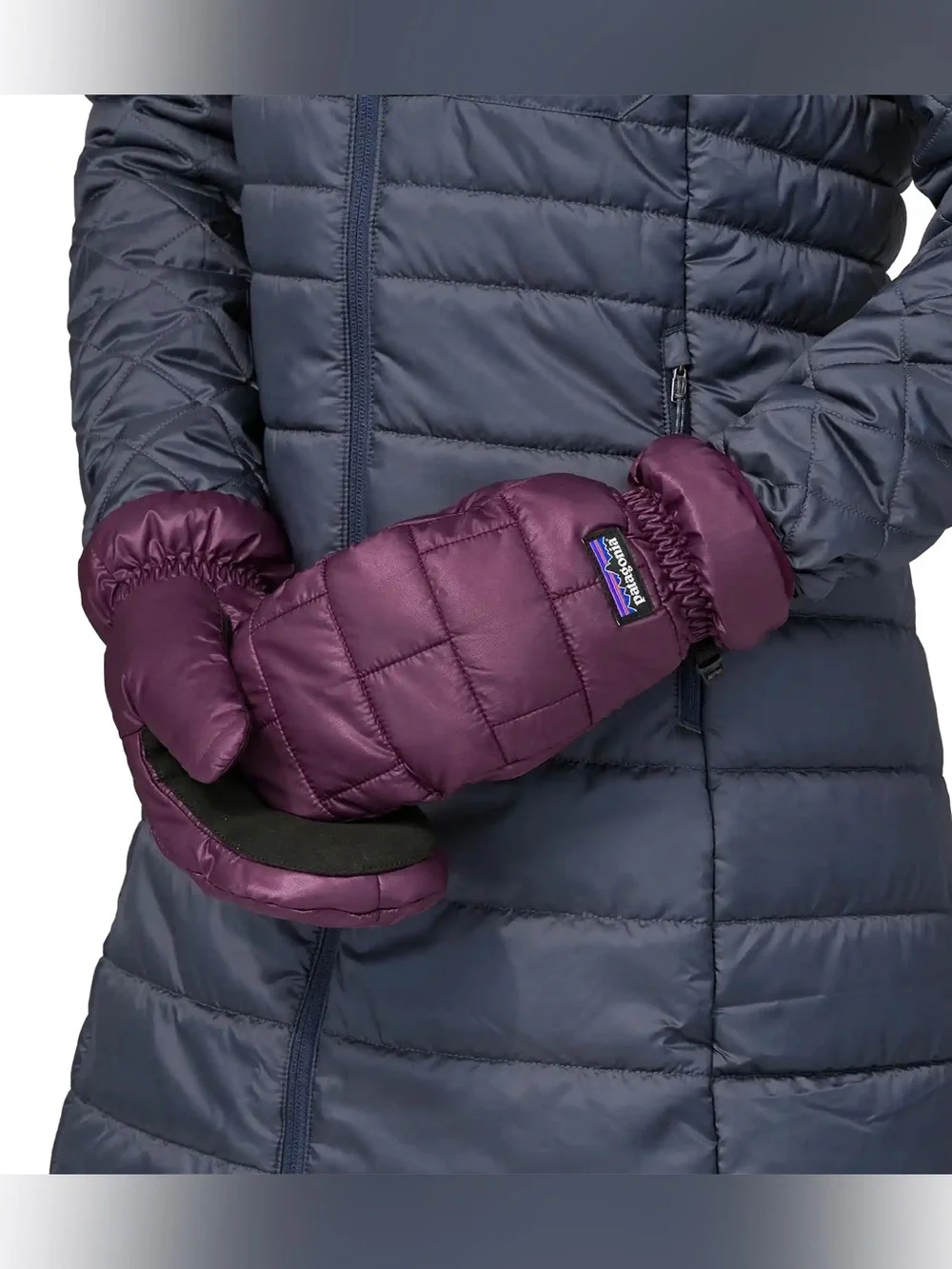 Patagonia Nano Puff Mitts Mittens in Night Plum Purple